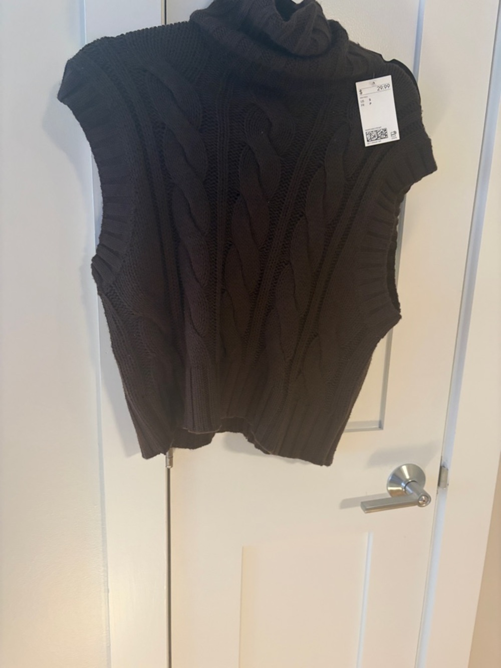 Divided Cable Knit Sleeveless Turtleneck Sweater Vest - Black